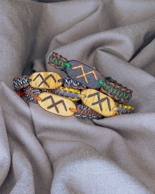 "Žirgeliai" Baltų apyrankė