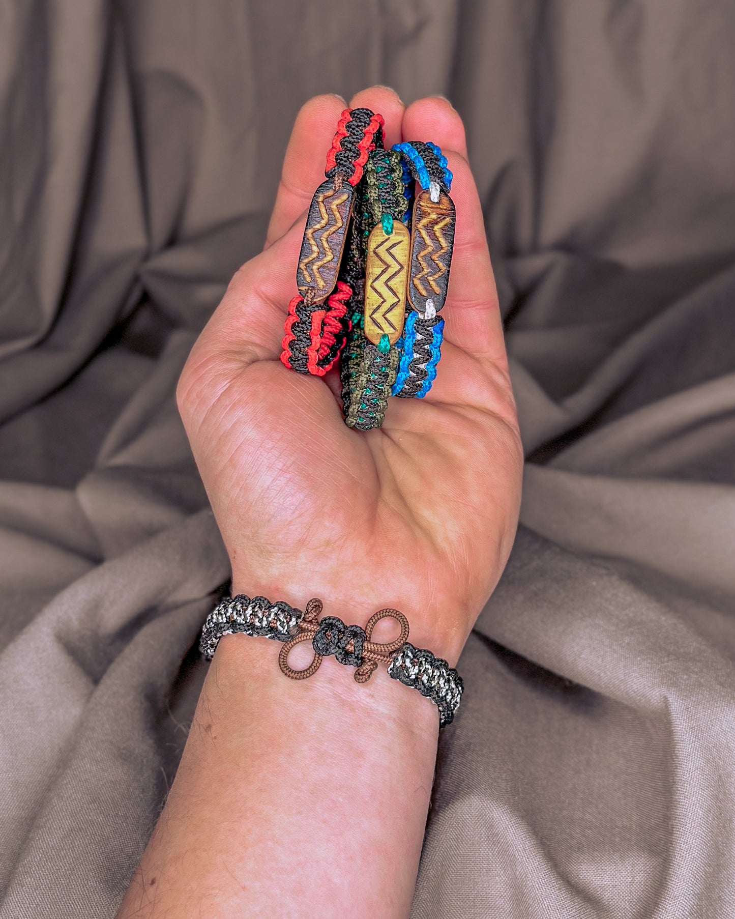 "Lankutė" Baltų apyrankė