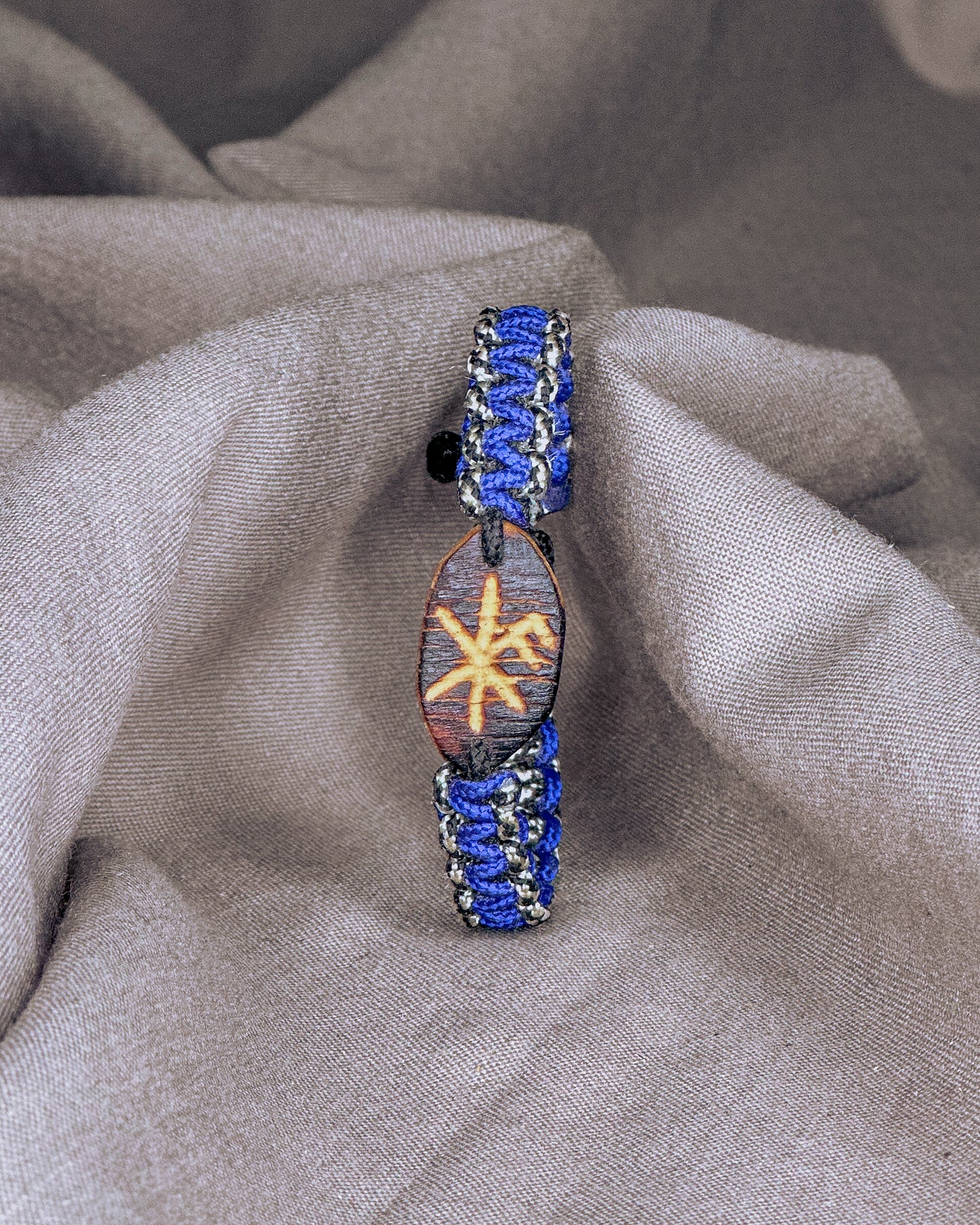 Sėkmės Vikingų runų apyrankė