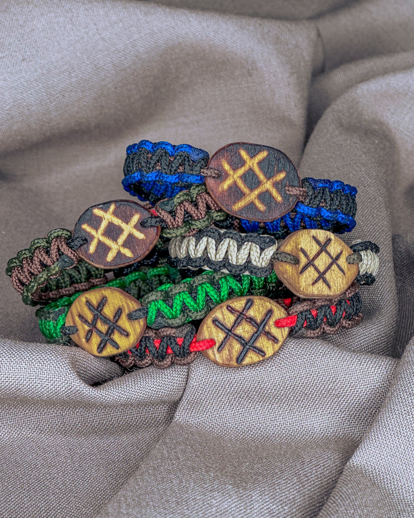 "Gyvybės medis" Baltų apyrankė