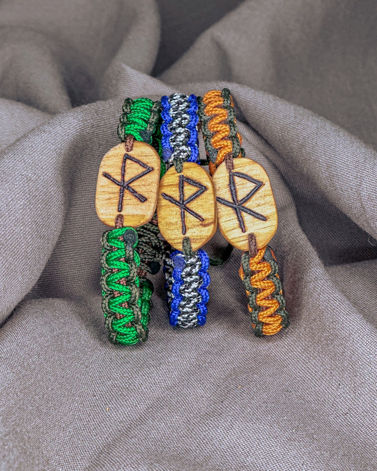 Kelionių Vikingų runų apyrankė