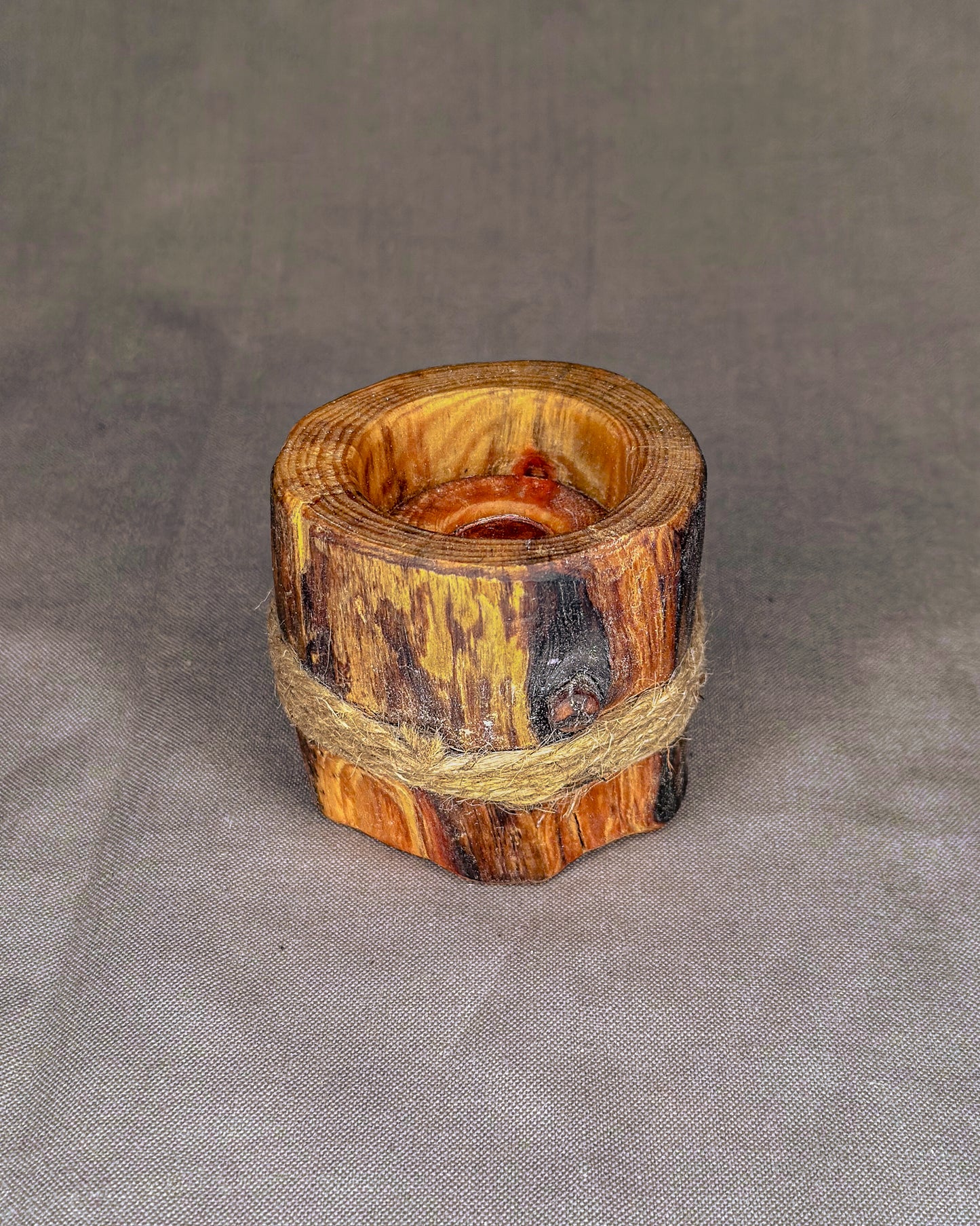 Smilkalinė - Žvakidė