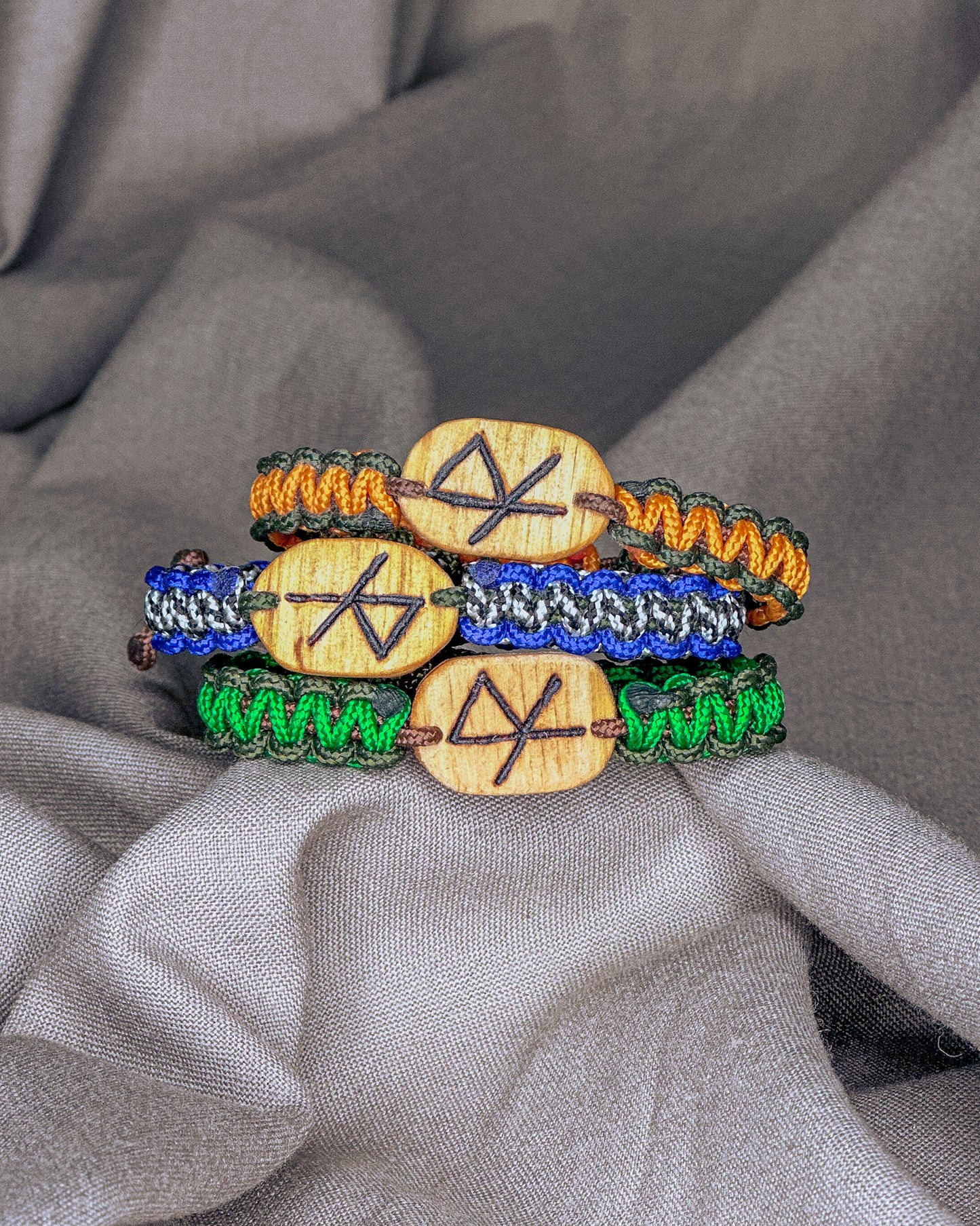 Kelionių Vikingų runų apyrankė