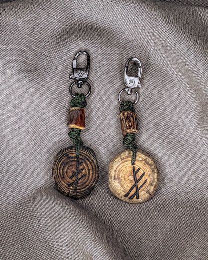 Vikingų runų pakabukai