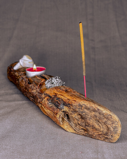 „Šventykla" Smilkalinė – žvakidė