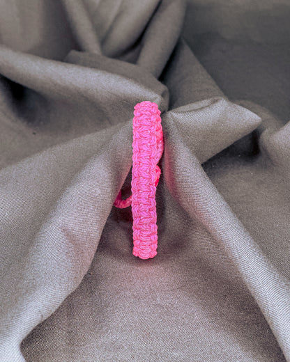 Vienspalvė apyrankė