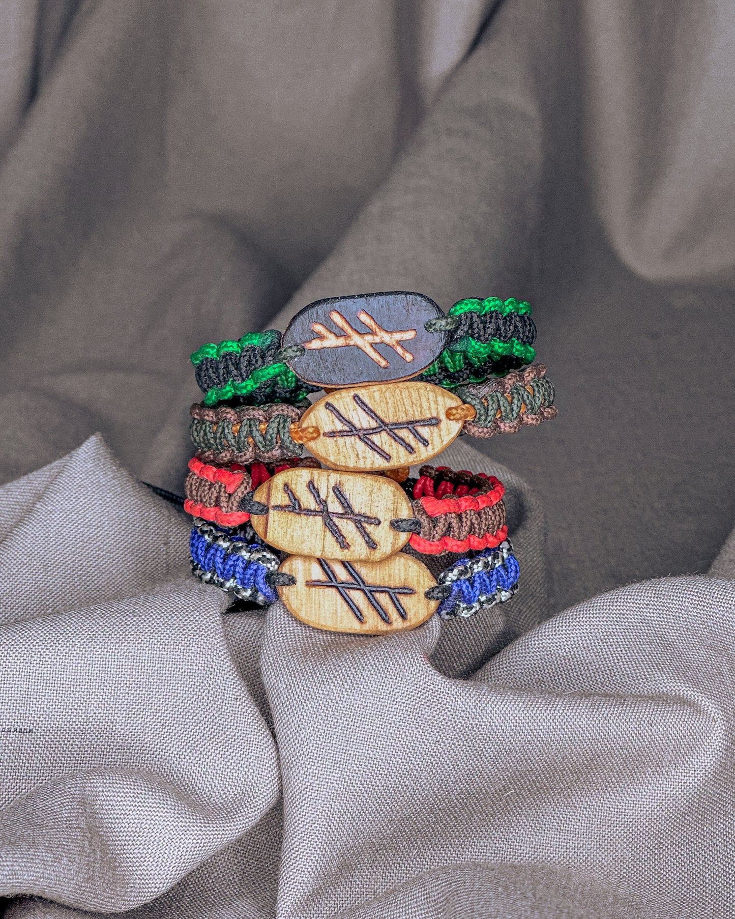 Sėkmingumo Vikingų runų apyrankė