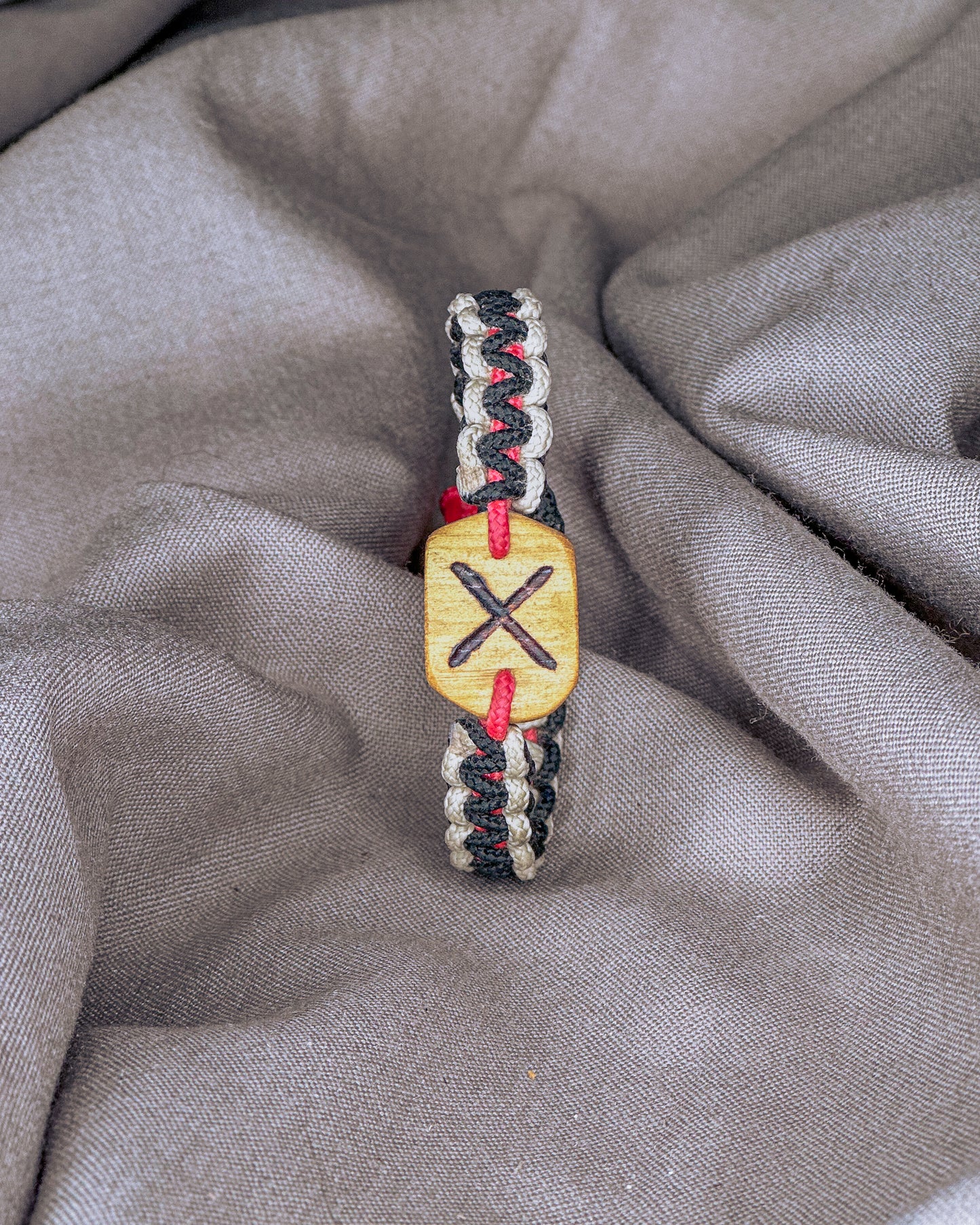 "Krikštelis" Baltų apyrankė