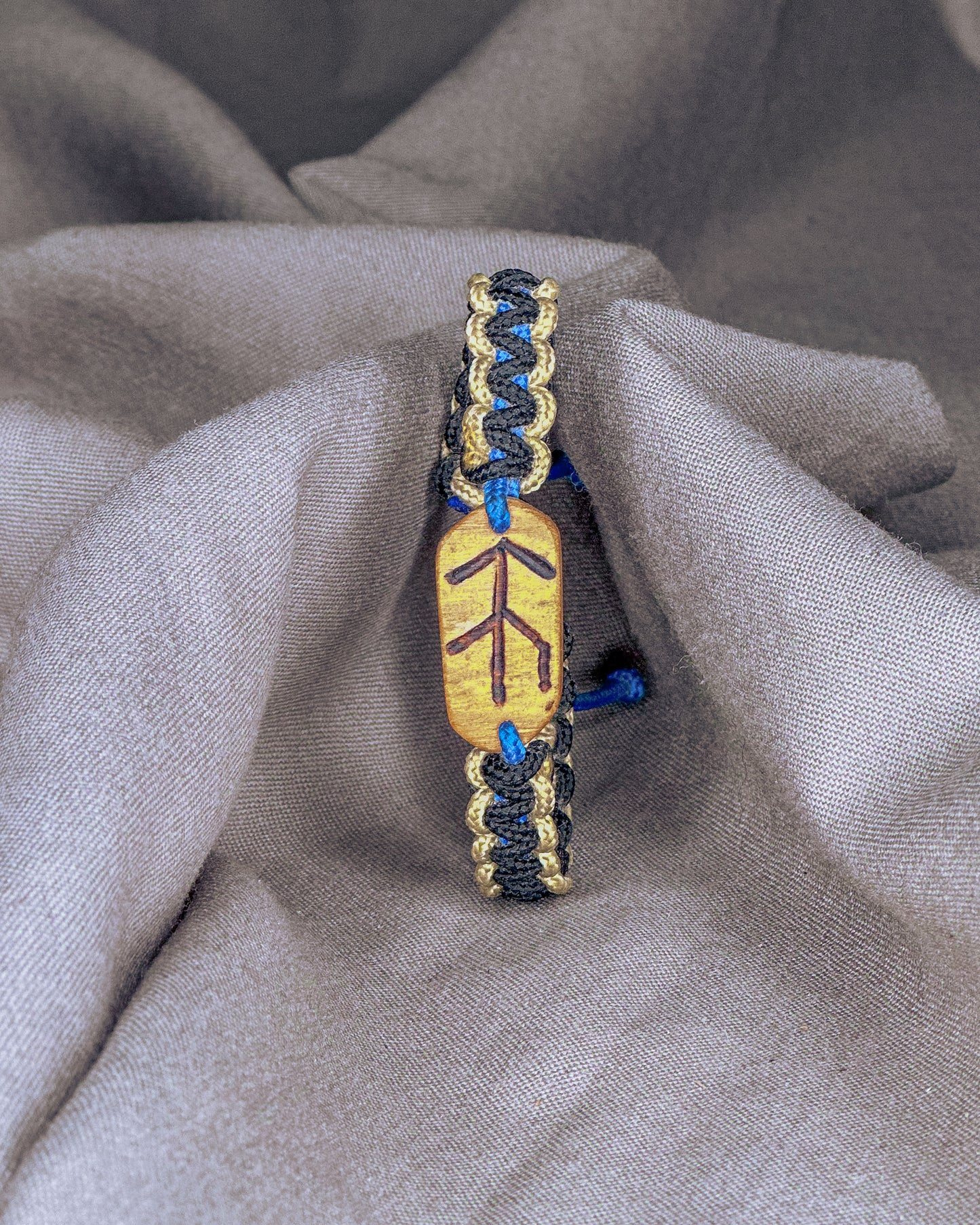 Vilties Vikingų runų apyrankė