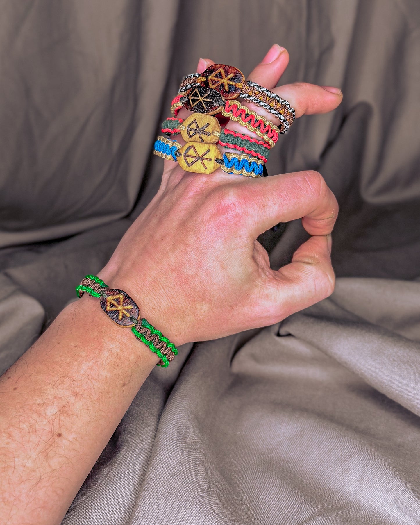 Drąsos Vikingų runų apyrankė