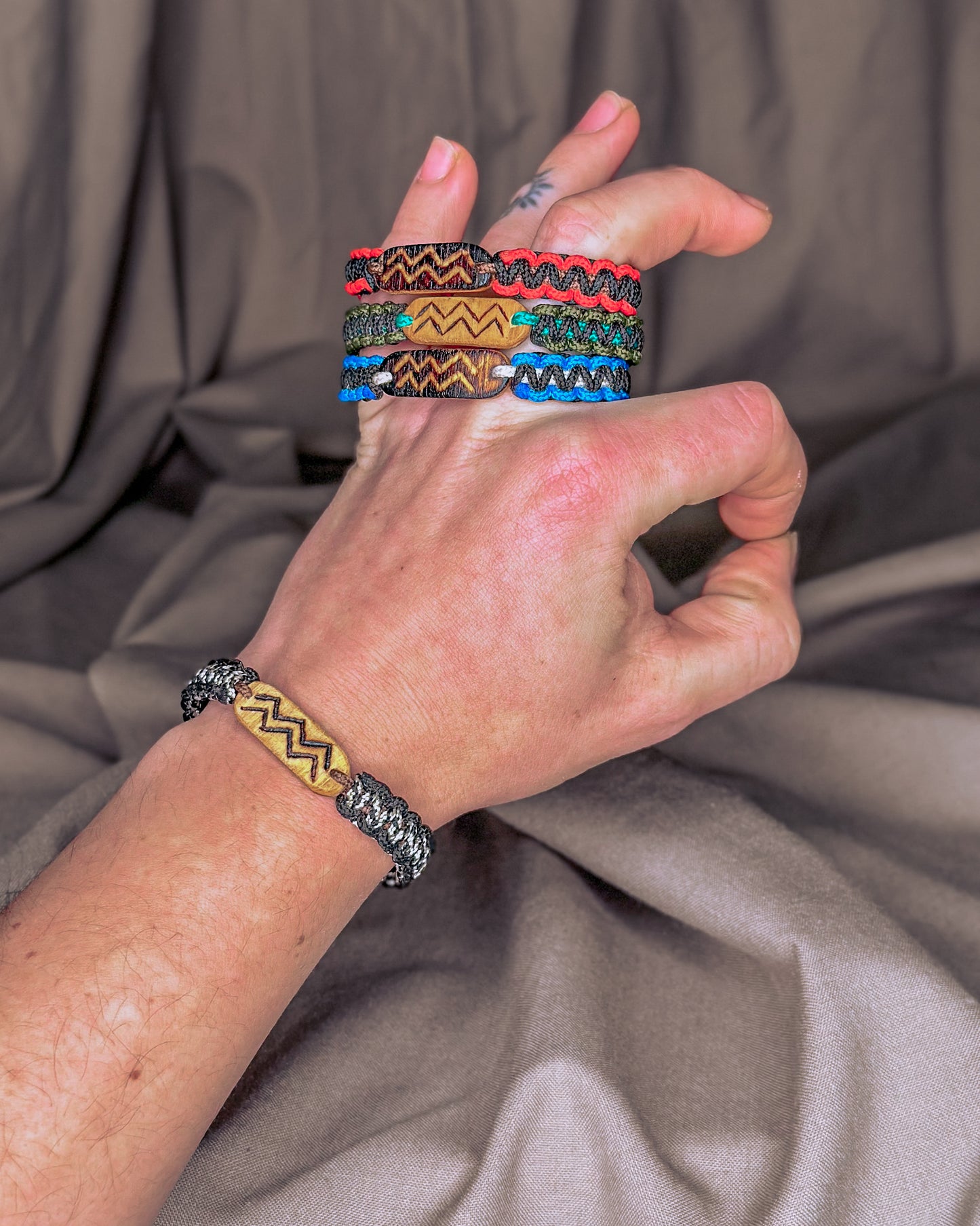 "Lankutė" Baltų apyrankė