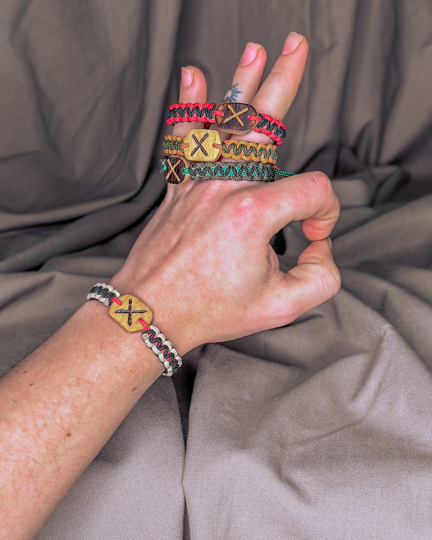 "Krikštelis" Baltų apyrankė