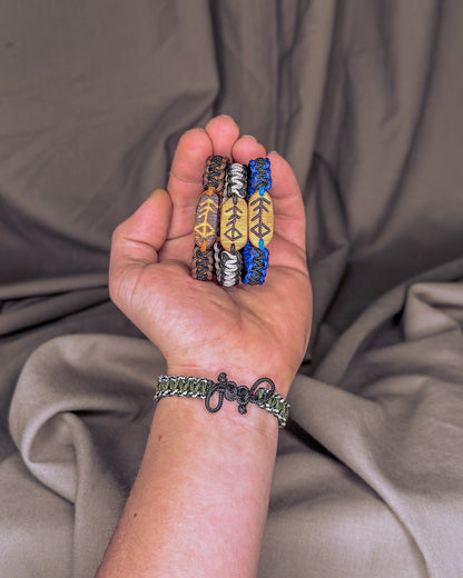 Muzikos Vikingų runų apyrankė